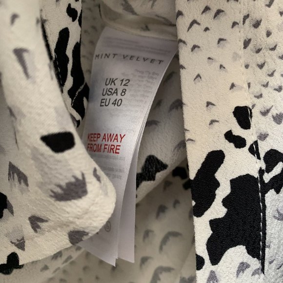 008 - Mint Velvet Blouse Size UK 12 Tie Neck Long Sleeves Snake - Picture 4 of 16